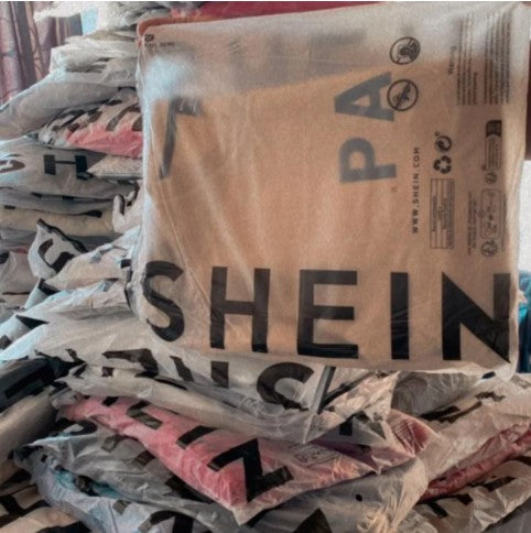 CAJA DE DEVOLUCIONES DE ROPA DE SHEIN